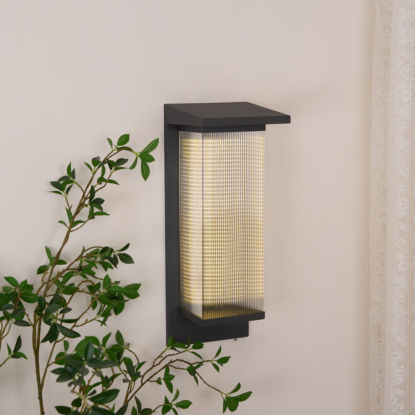 Oleron Box Outdoor Wall Lamp - Waterproof, Energy-Efficient Lighting