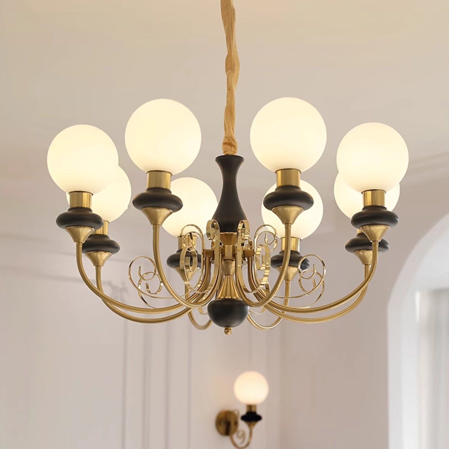 Onyx Chandelier - Elegant Lighting Fixture with Adjustable Brightness