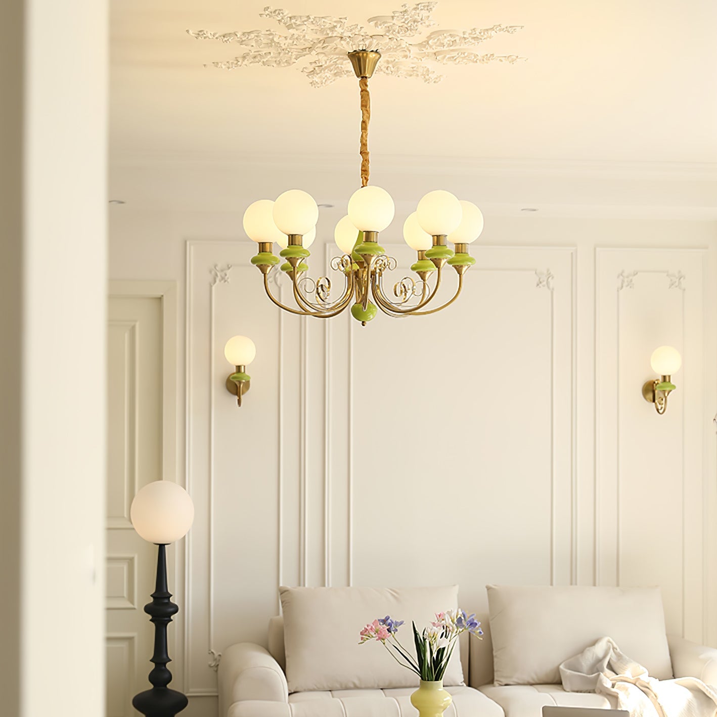 Onyx Chandelier - Elegant Lighting Fixture with Adjustable Brightness