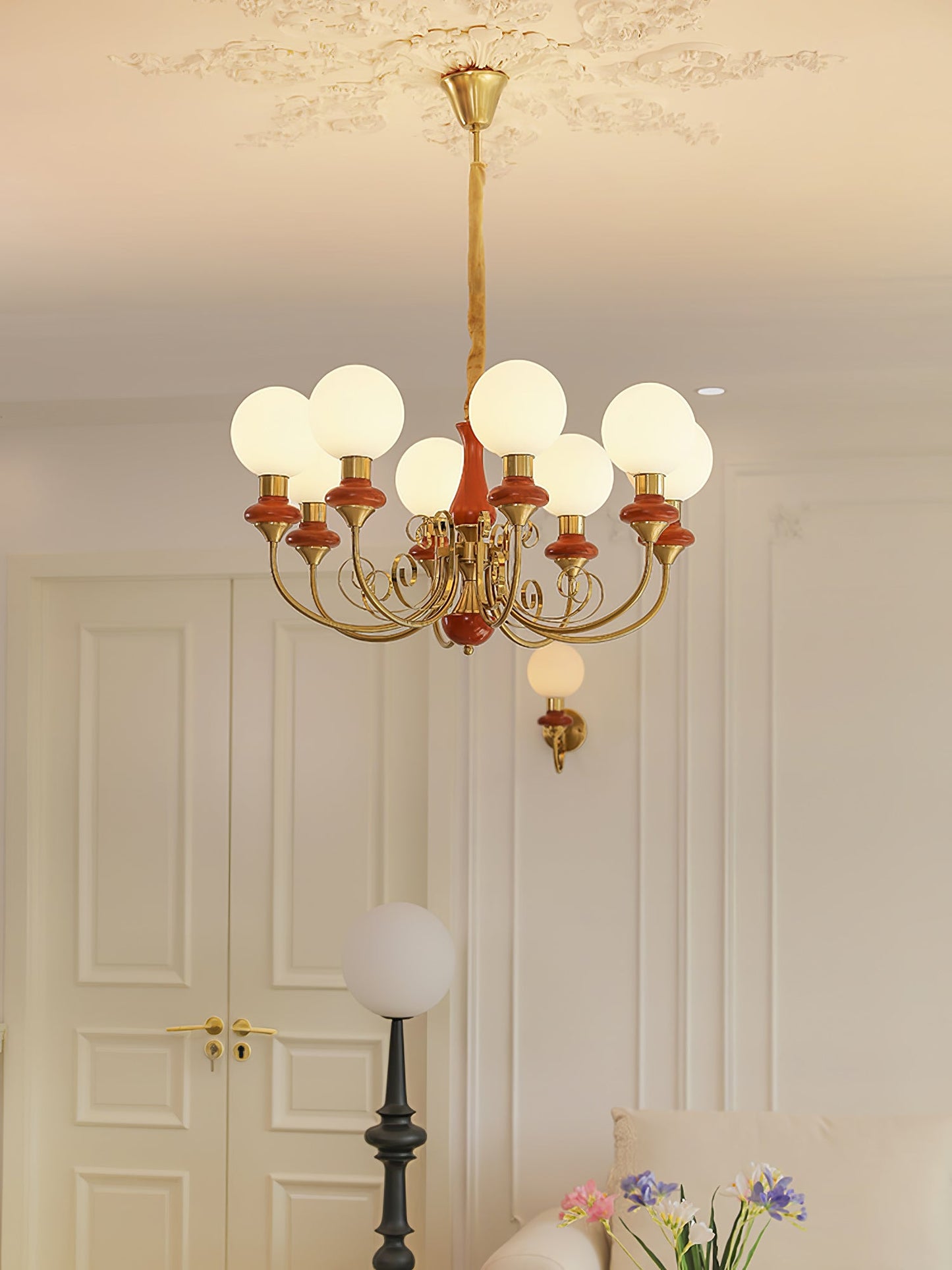 Onyx Chandelier - Elegant Lighting Fixture with Adjustable Brightness