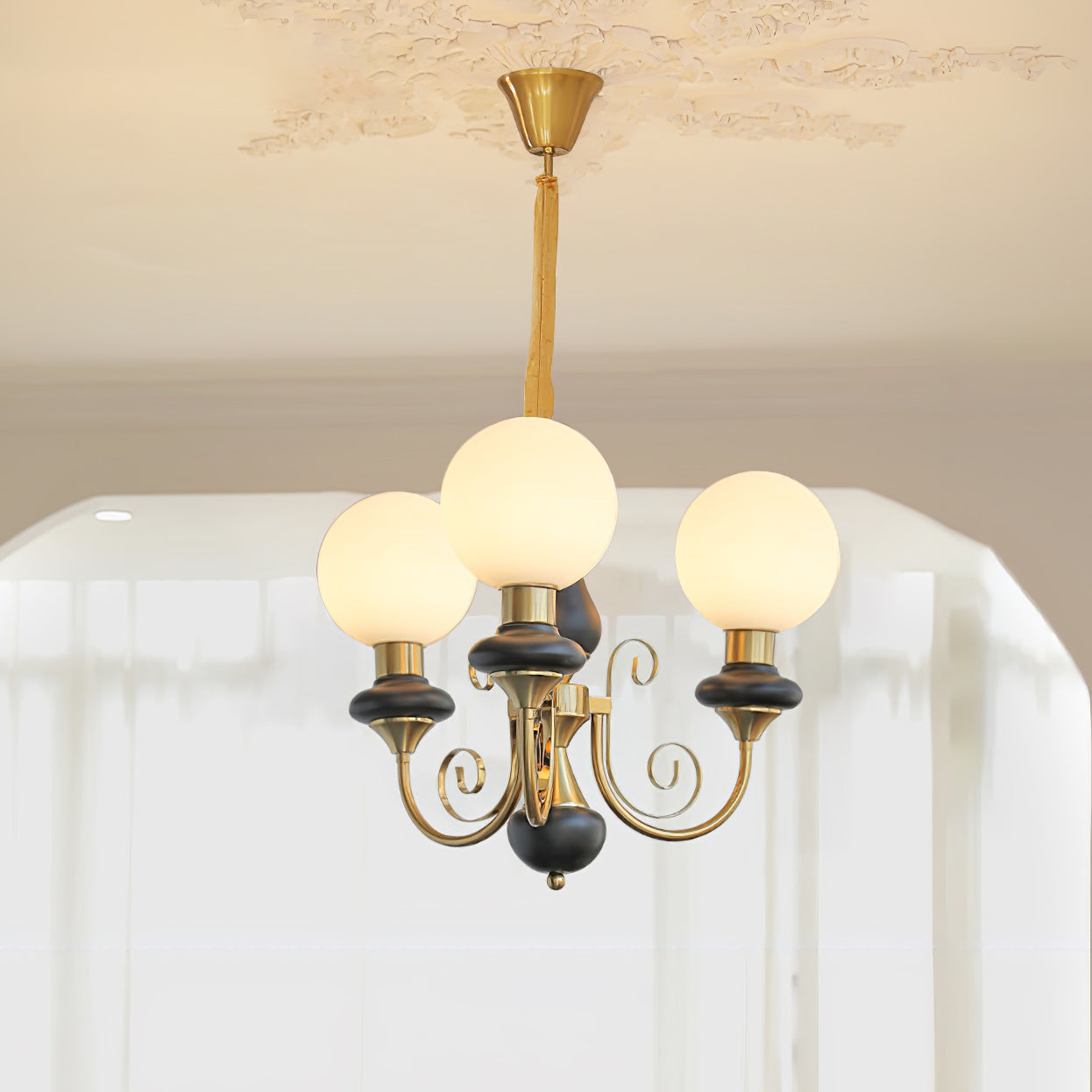 Onyx Chandelier - Elegant Lighting Fixture with Adjustable Brightness