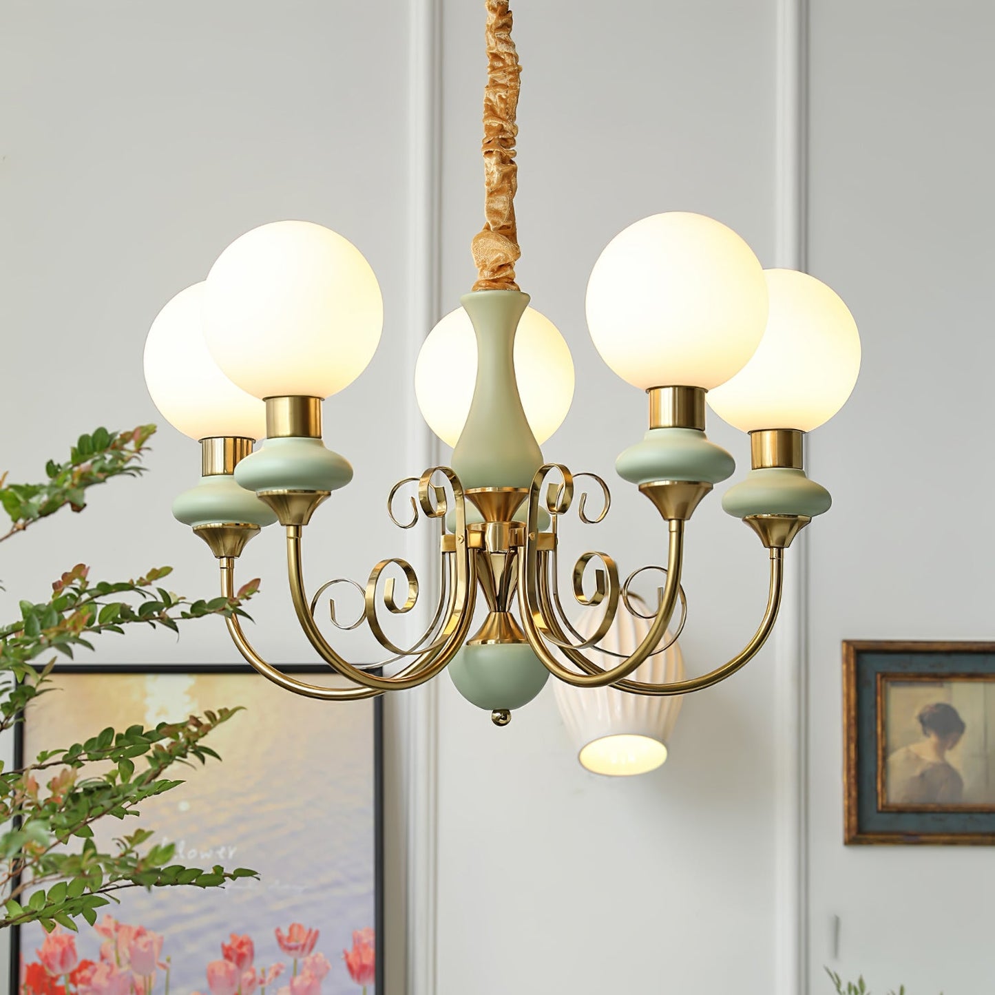Onyx Chandelier - Elegant Lighting Fixture with Adjustable Brightness