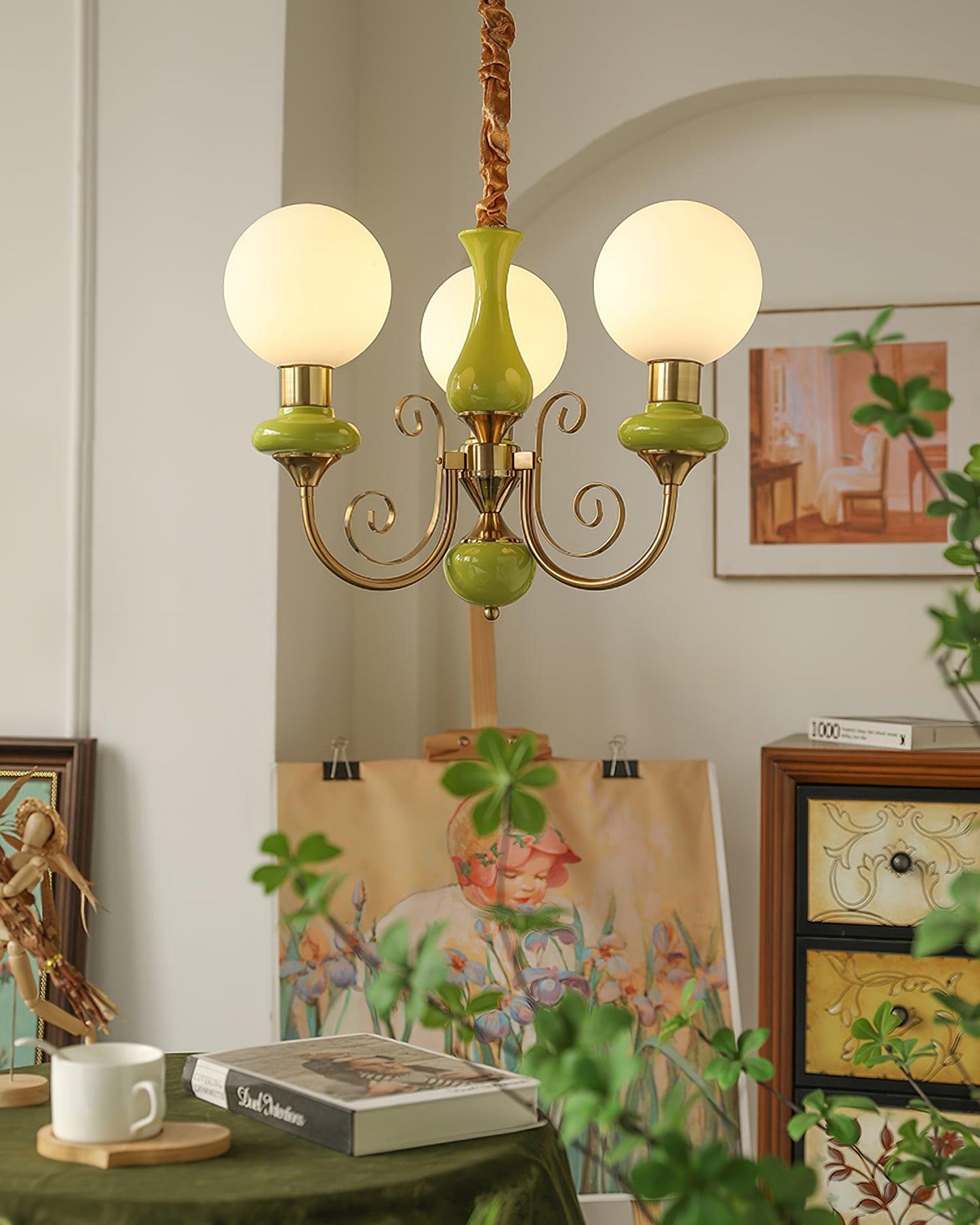 Onyx Chandelier - Elegant Lighting Fixture with Adjustable Brightness