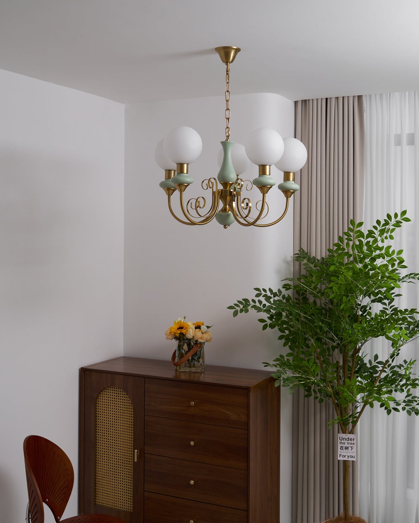 Onyx Chandelier - Elegant Lighting Fixture with Adjustable Brightness