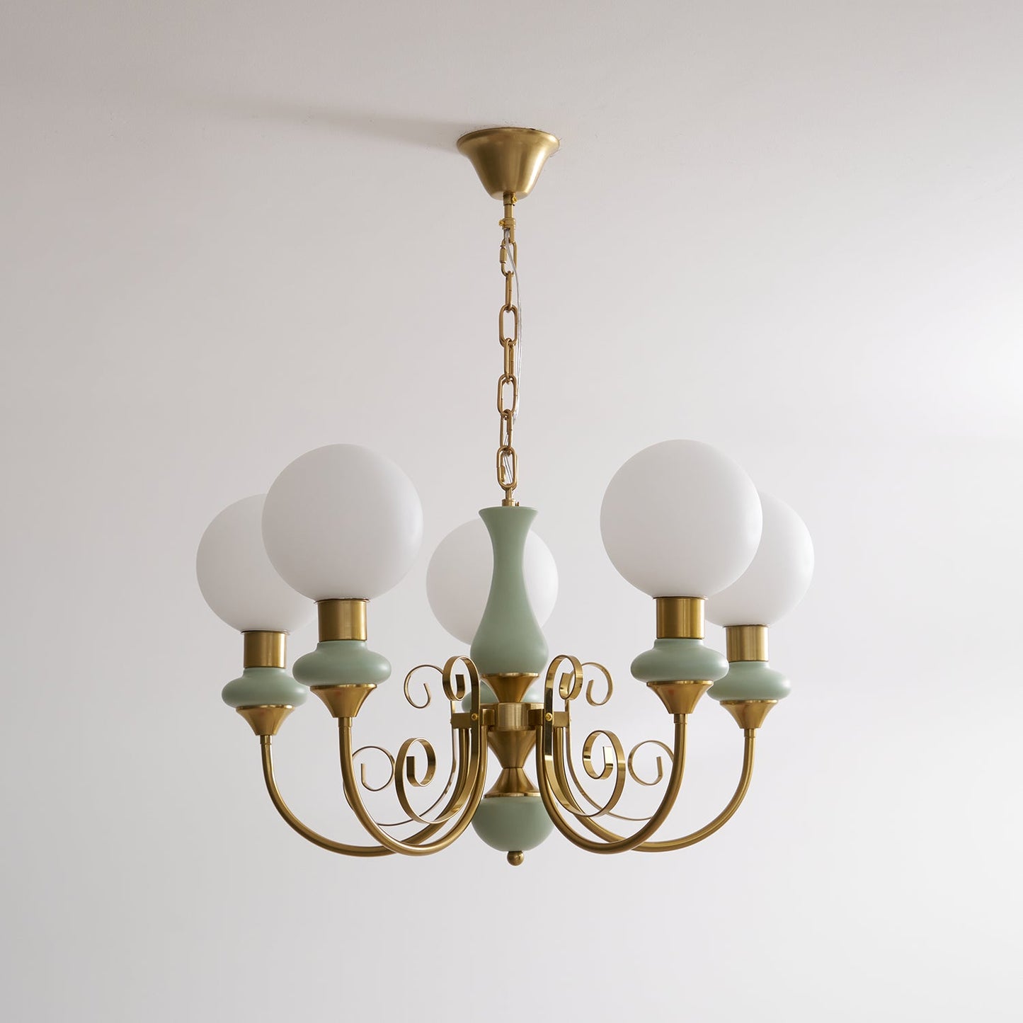Onyx Chandelier - Elegant Lighting Fixture with Adjustable Brightness