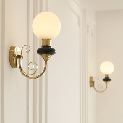 Onyx Wall Lamp - Adjustable Brightness & Energy-Efficient LED Design