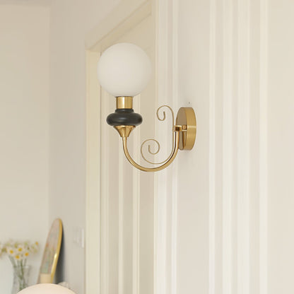 Onyx Wall Lamp - Adjustable Brightness & Energy-Efficient LED Design