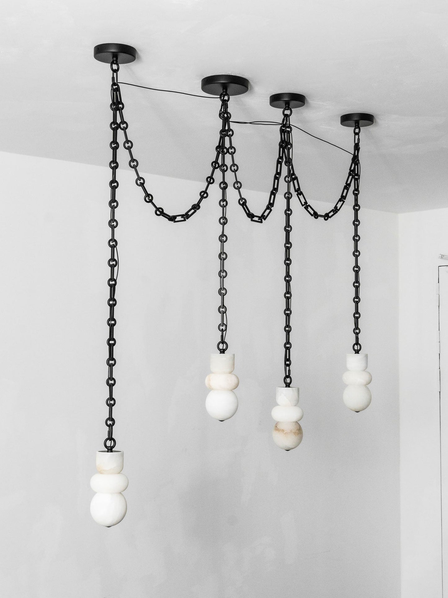 Orba Chain Chandelier - Elegant Design with Adjustable Height & Dimmab