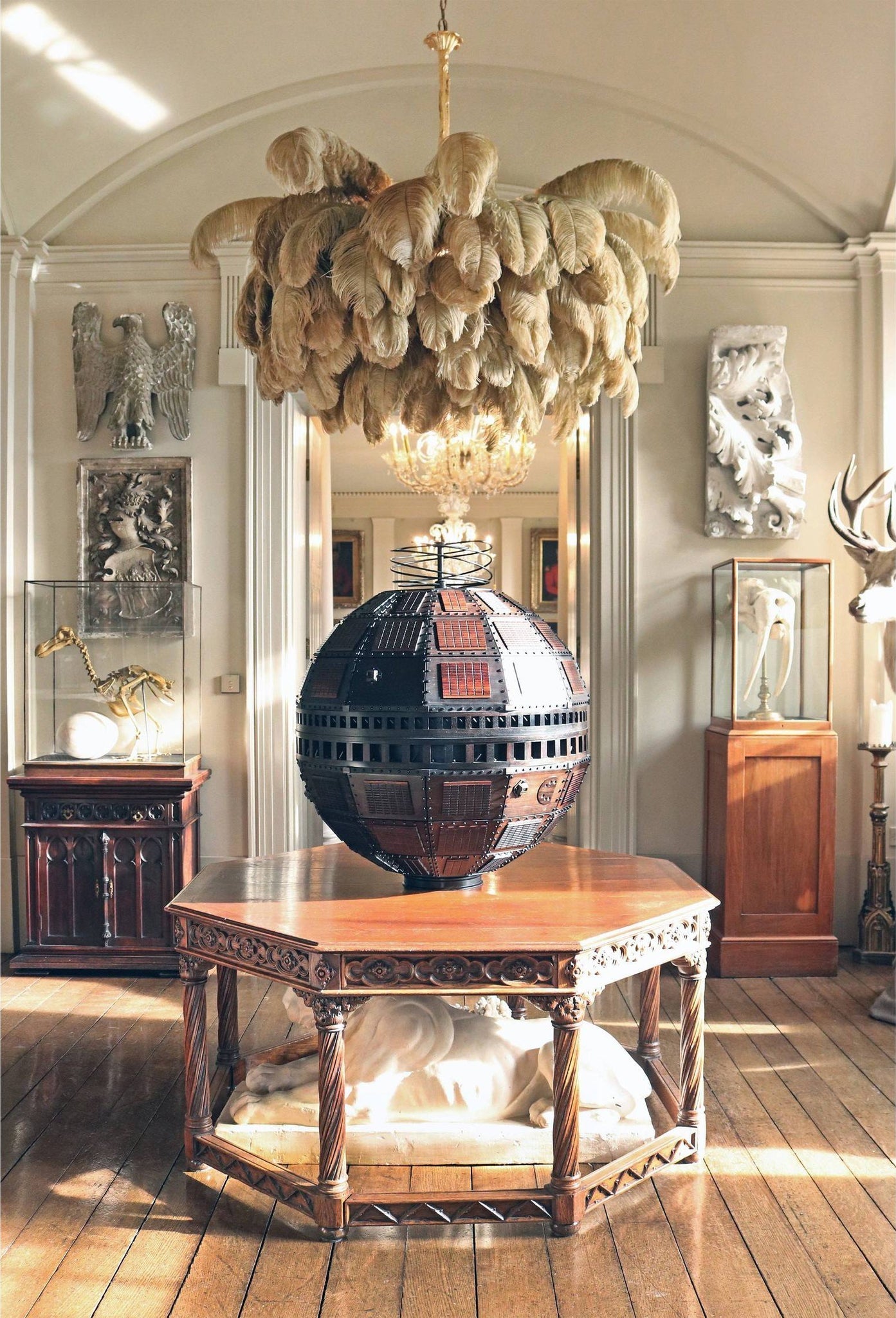 Elegant Ostrich Feather Chandelier - Soft Lighting & Unique Design