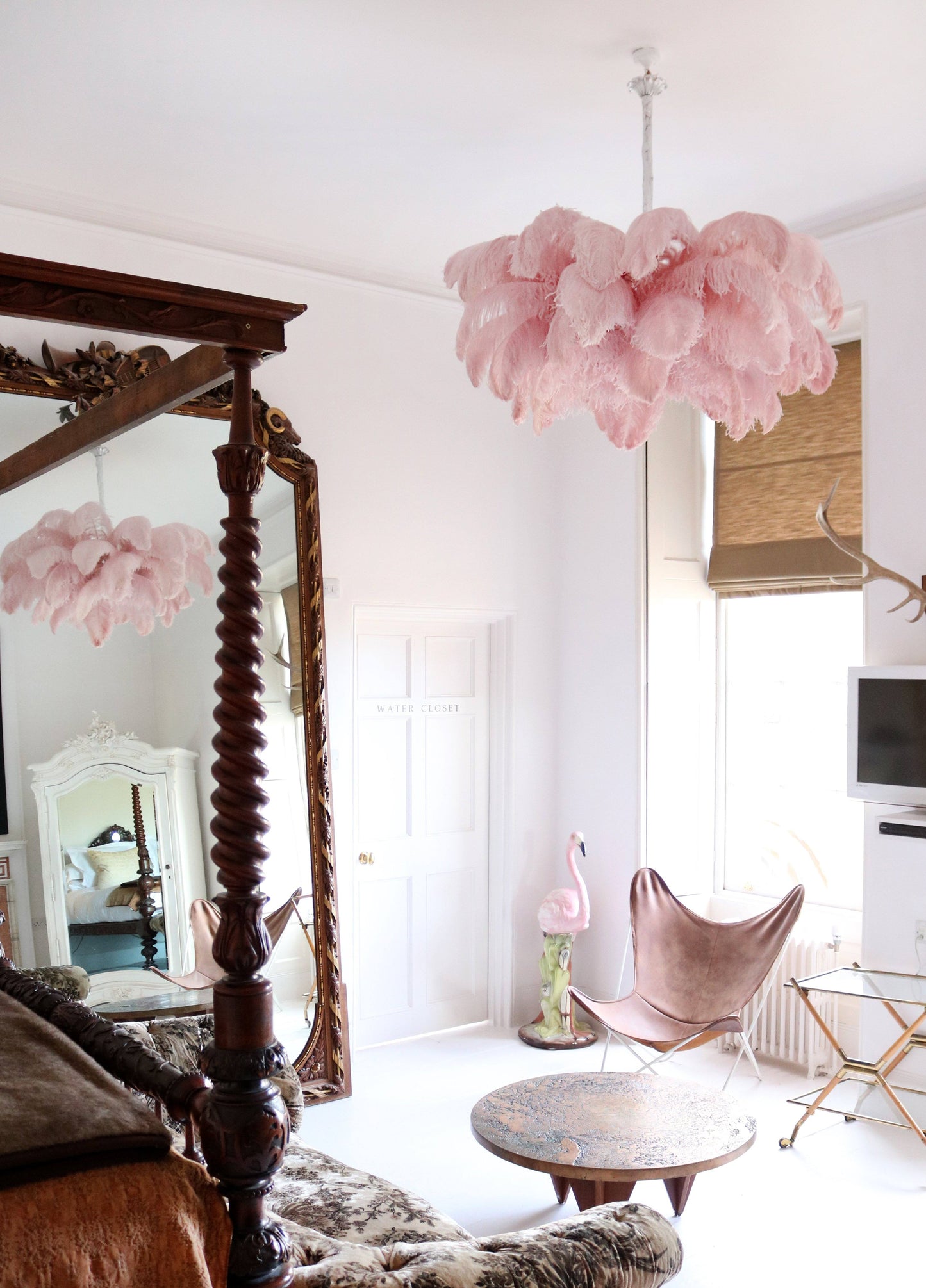 Elegant Ostrich Feather Chandelier - Soft Lighting & Unique Design
