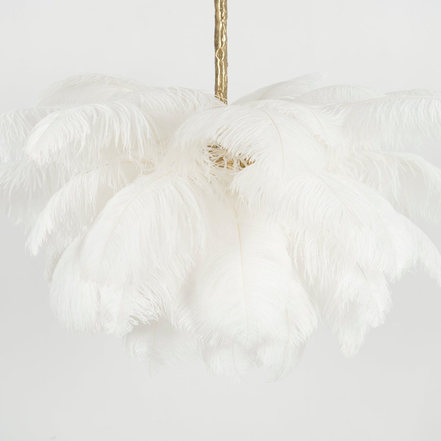 Elegant Ostrich Feather Chandelier - Soft Lighting & Unique Design