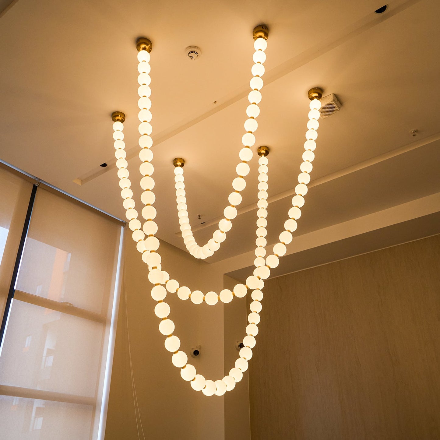 Elegant Pearl Glass Chandelier with Adjustable Height & Soft Lighting