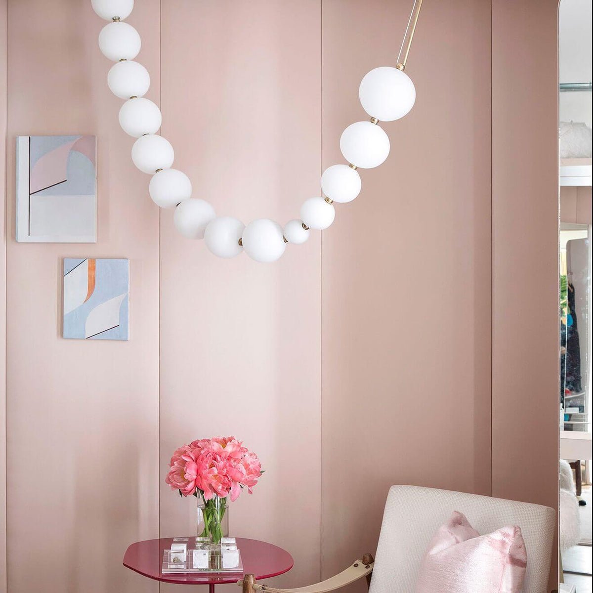 Elegant Pearl Ball Chandelier Necklace - Adjustable Length, Durable De