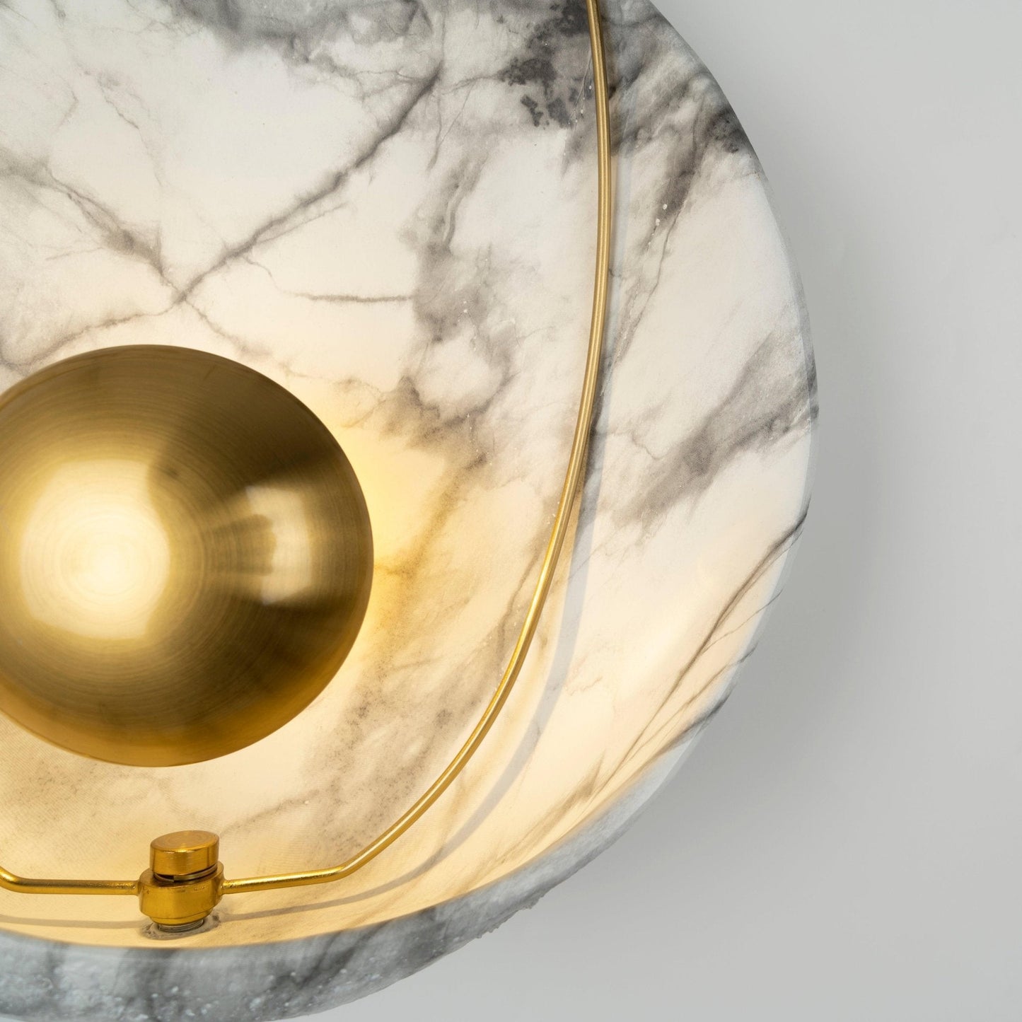 Marbled Shell Wall Sconce - Elegant Design with Soft Ambient Lighting