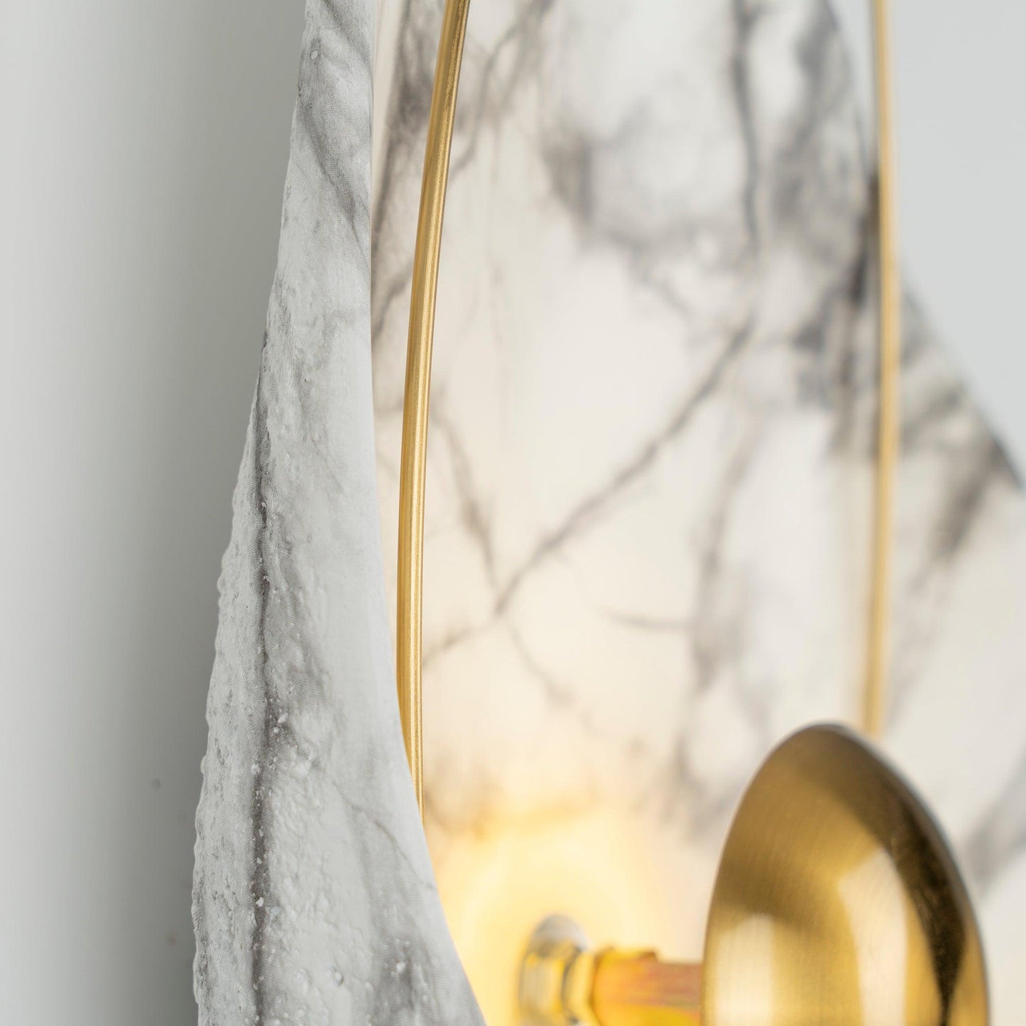 Marbled Shell Wall Sconce - Elegant Design with Soft Ambient Lighting
