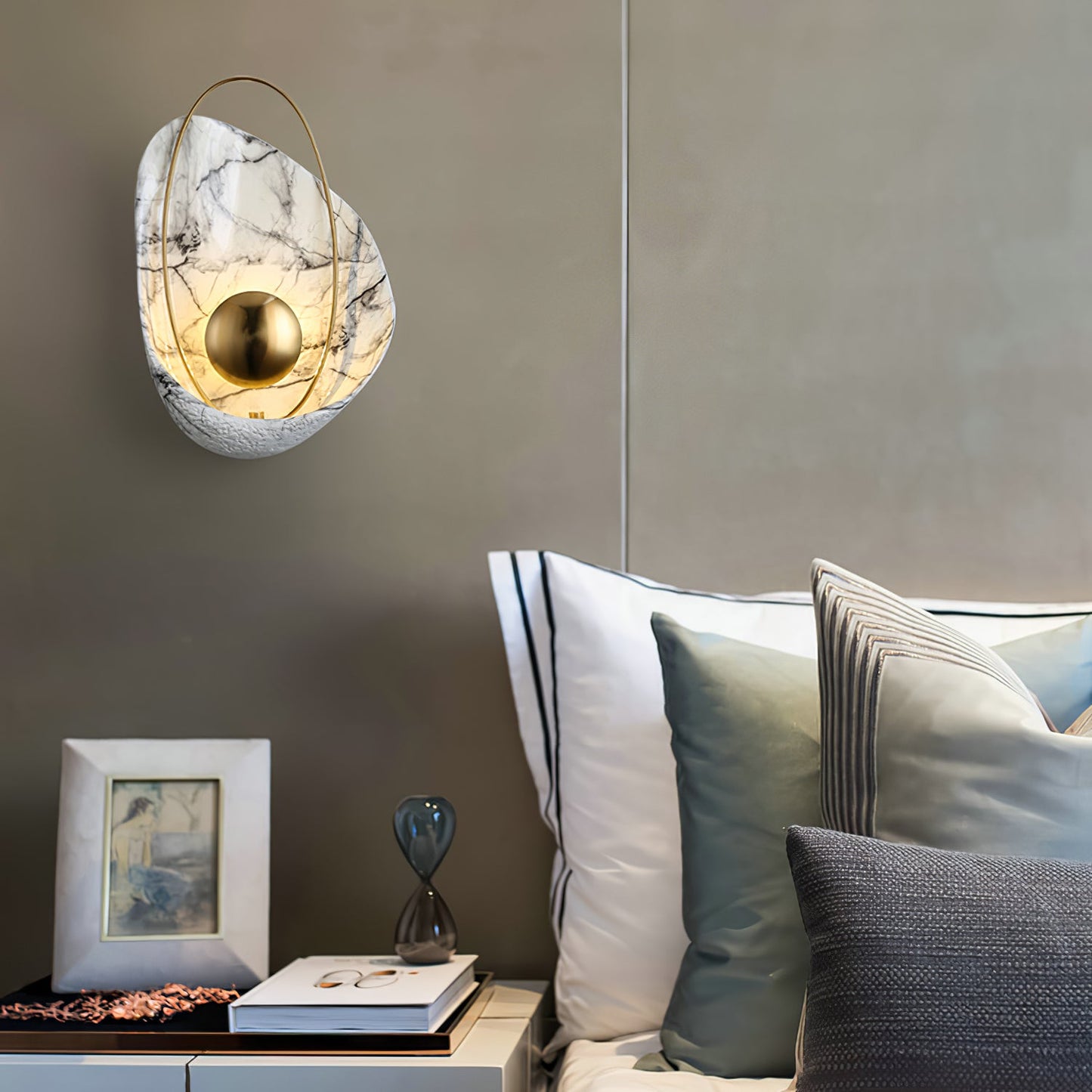 Marbled Shell Wall Sconce - Elegant Design with Soft Ambient Lighting