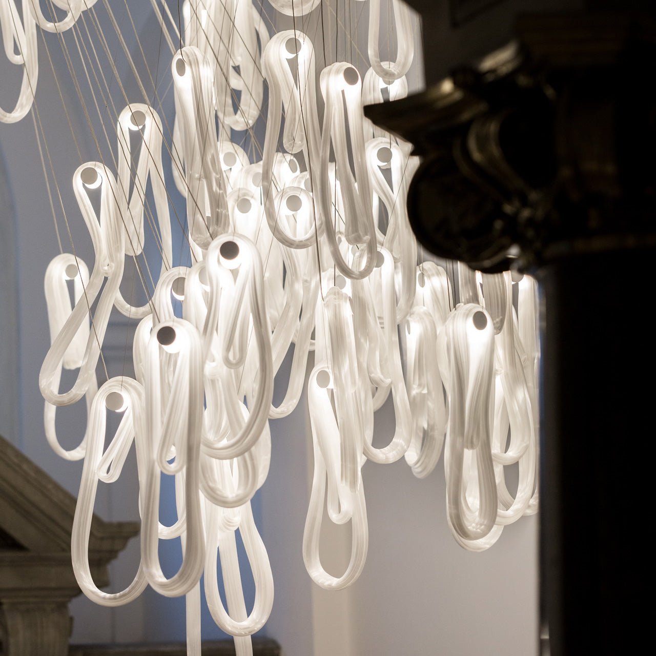 Elegant Pearlescent Filament Chandelier with Adjustable Brightness & E