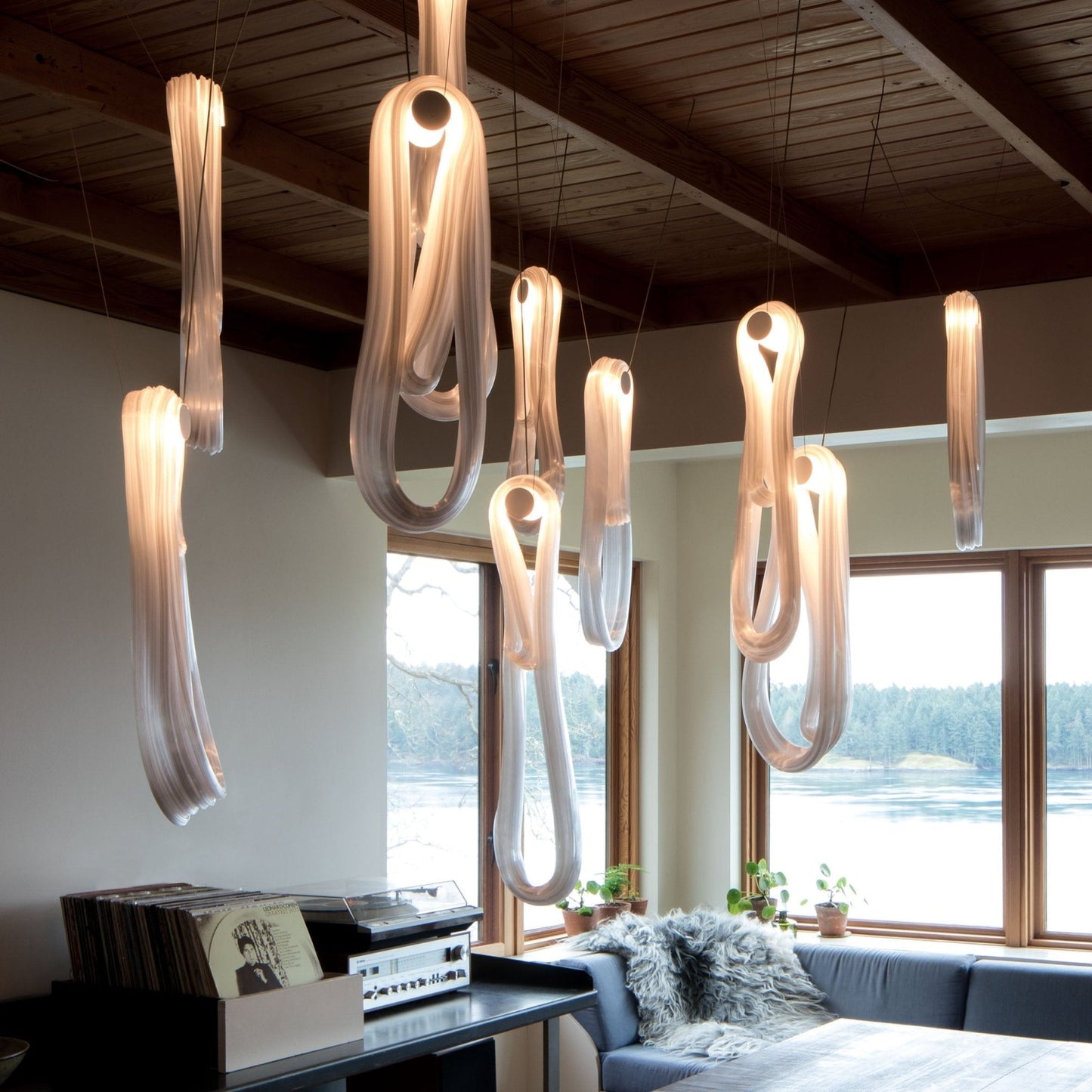 Elegant Pearlescent Filament Chandelier with Adjustable Brightness & E