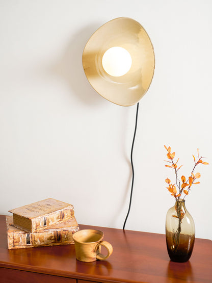 Pebble Disc Plug-in Wall Light with Adjustable Brightness & Energy Eff