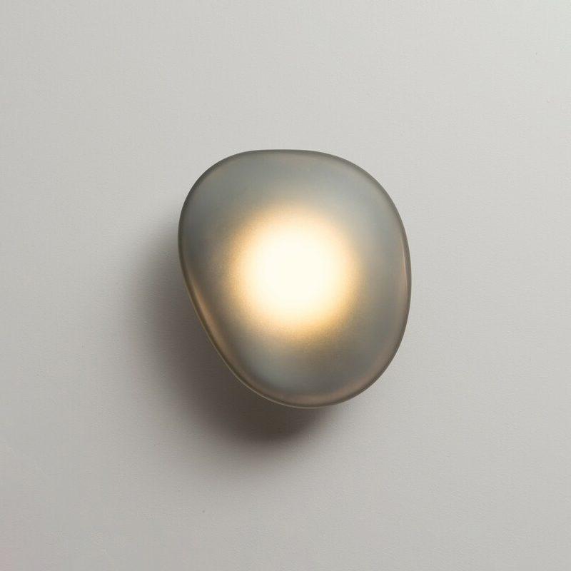 Elegant Bubble Glass Wall Lamp with Adjustable Brightness & Unique Des