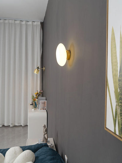 Elegant Bubble Glass Wall Lamp with Adjustable Brightness & Unique Des
