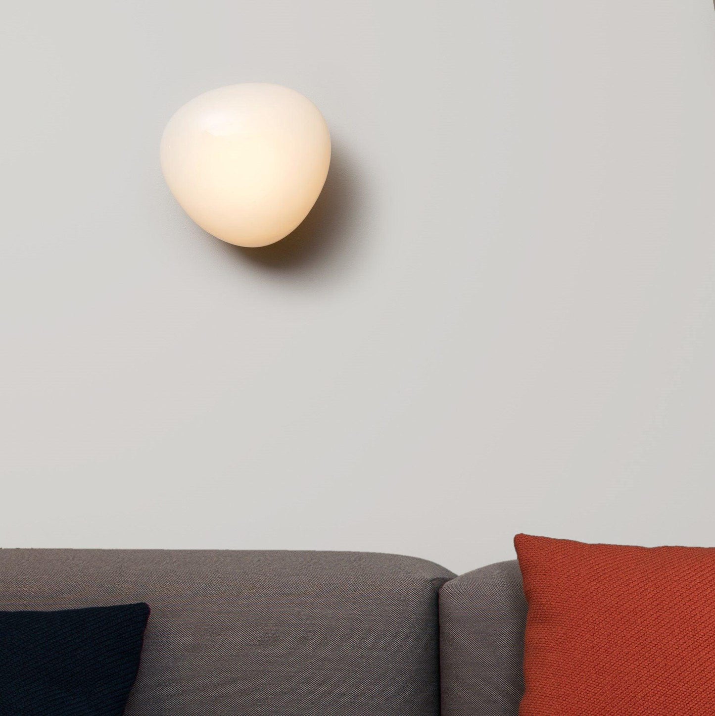 Elegant Bubble Glass Wall Lamp with Adjustable Brightness & Unique Des
