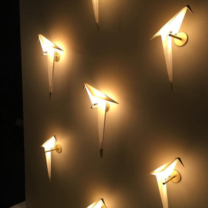 Avian Serenity Wall Lamp - Adjustable Brightness, Elegant Design