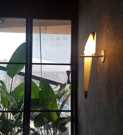 Avian Serenity Wall Lamp - Adjustable Brightness, Elegant Design
