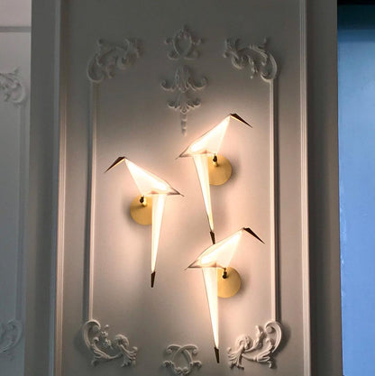 Avian Serenity Wall Lamp - Adjustable Brightness, Elegant Design