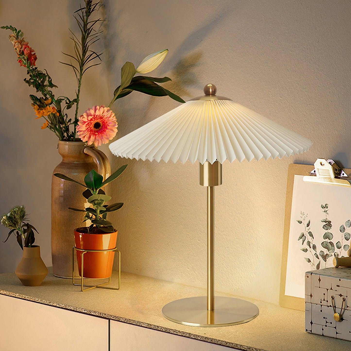 Perla Pleated Table Lamp - Adjustable Brightness & Elegant Design