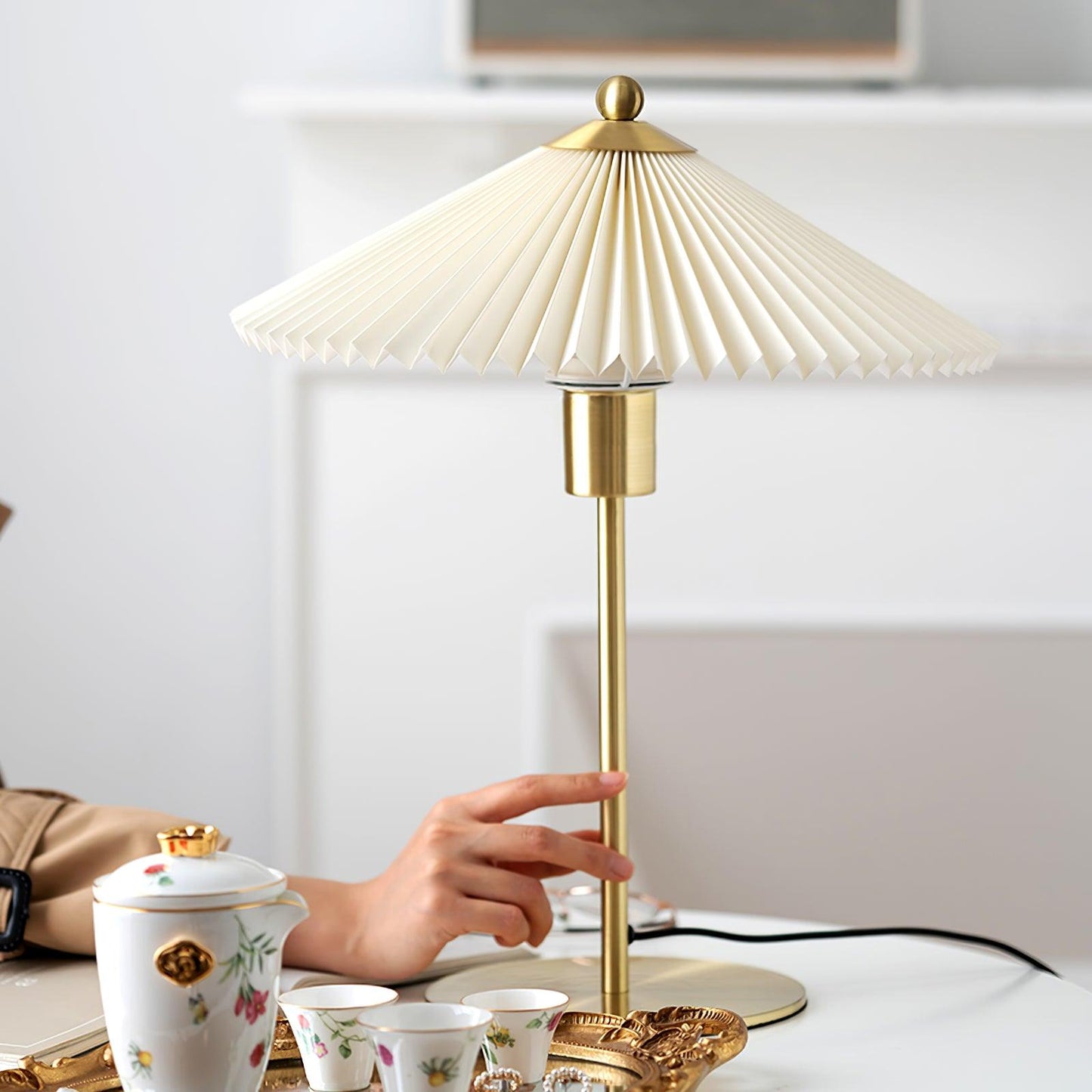Perla Pleated Table Lamp - Adjustable Brightness & Elegant Design