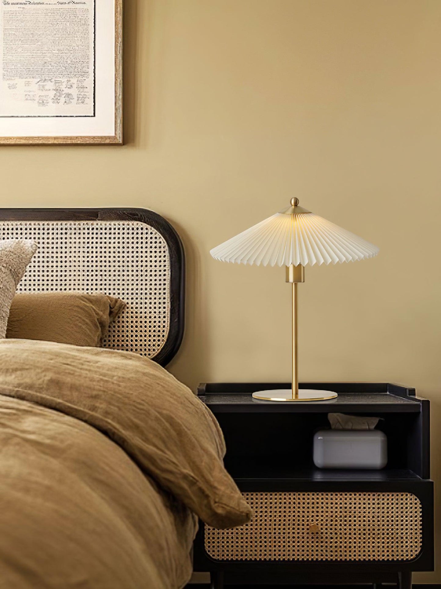 Perla Pleated Table Lamp - Adjustable Brightness & Elegant Design