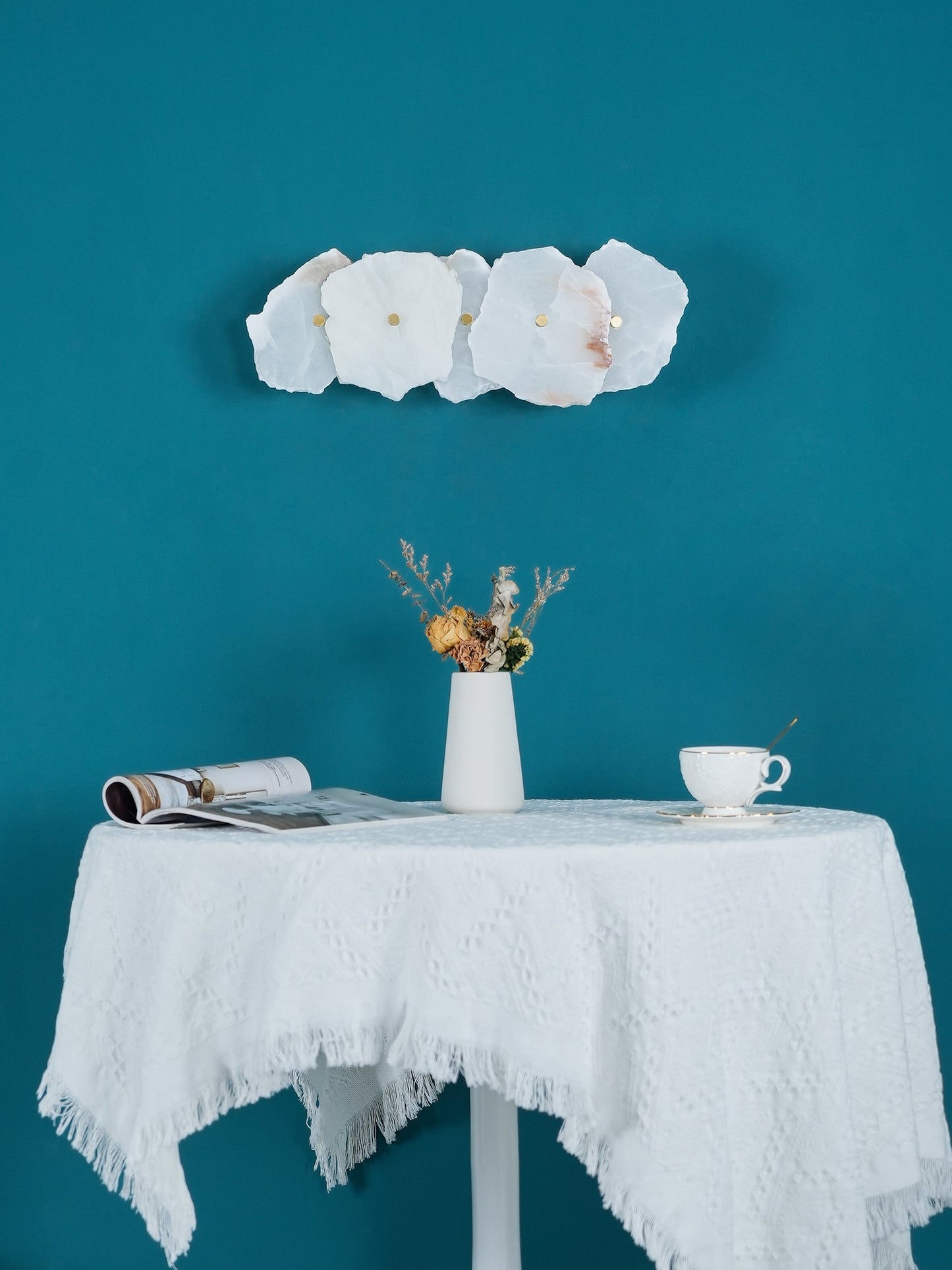 Petra Alabaster Wall Lamp - Elegant Design with Soft Glow & Energy Eff