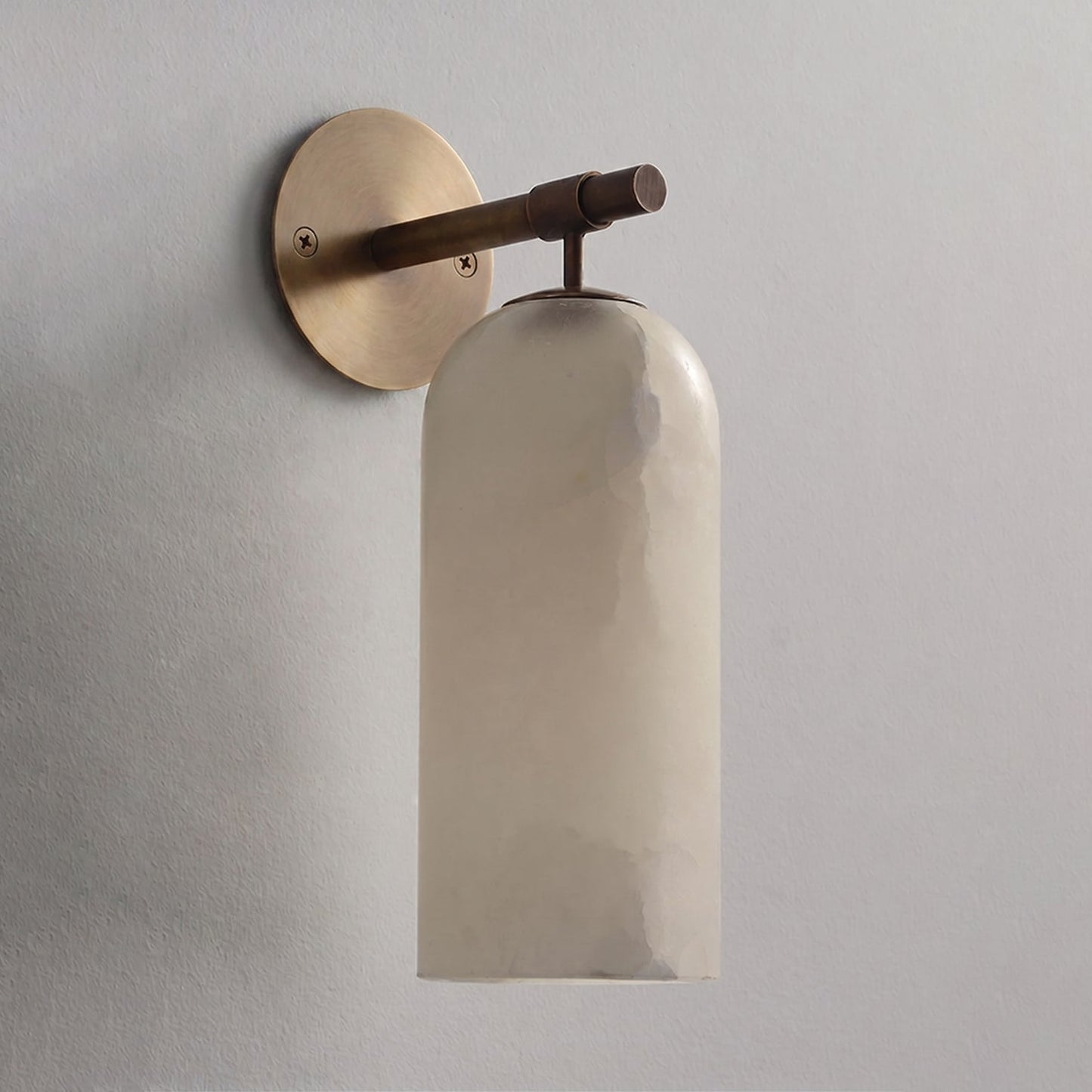Pillar Alabaster Wall Sconce - Elegant Design, Soft Ambient Lighting