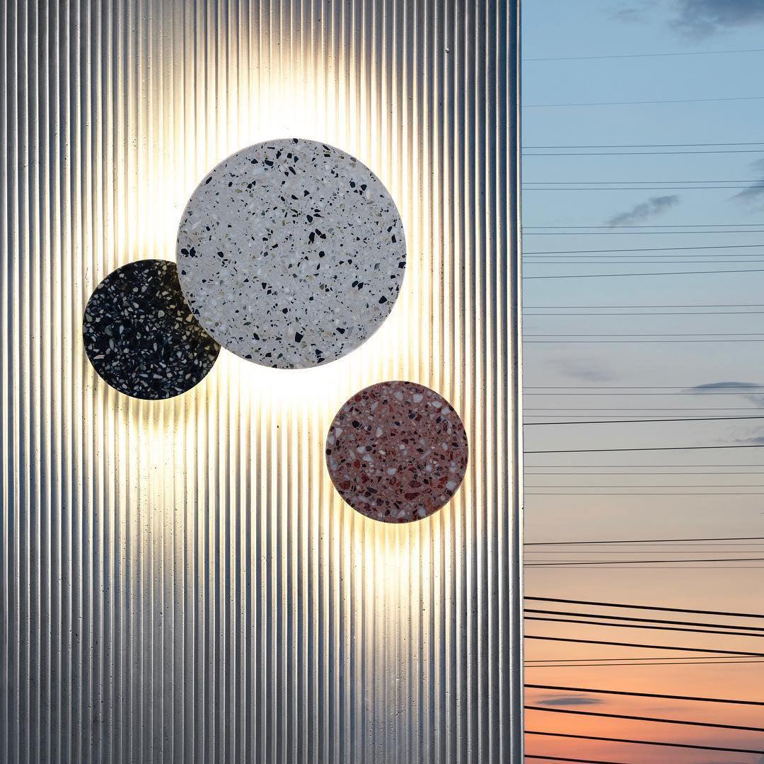 Adjustable Pin Wall Lamp with LED Light and Modern Design