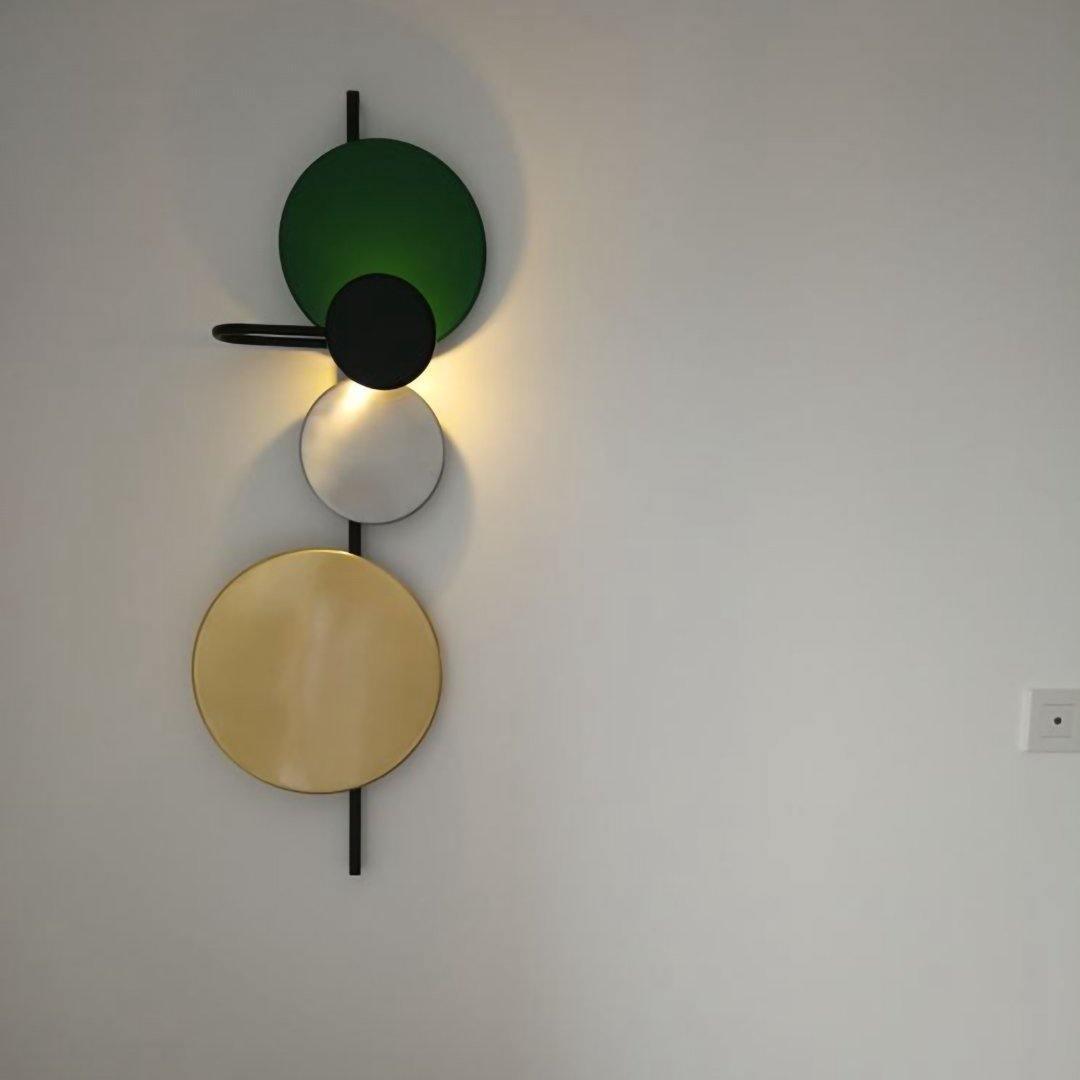 Planet Plug-in Wall Lamp with Adjustable Brightness and Modern Design