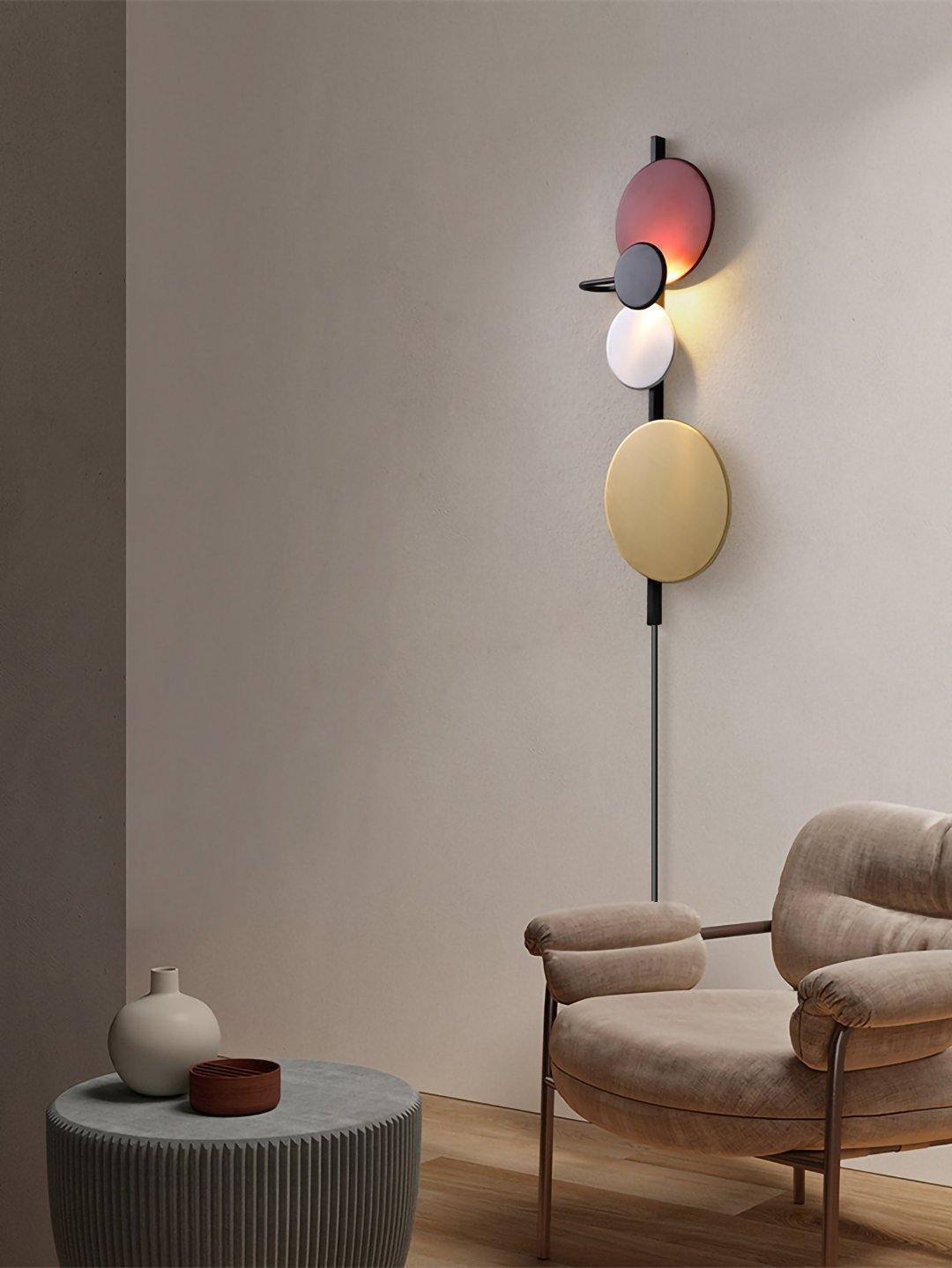 Planet Plug-in Wall Lamp with Adjustable Brightness and Modern Design