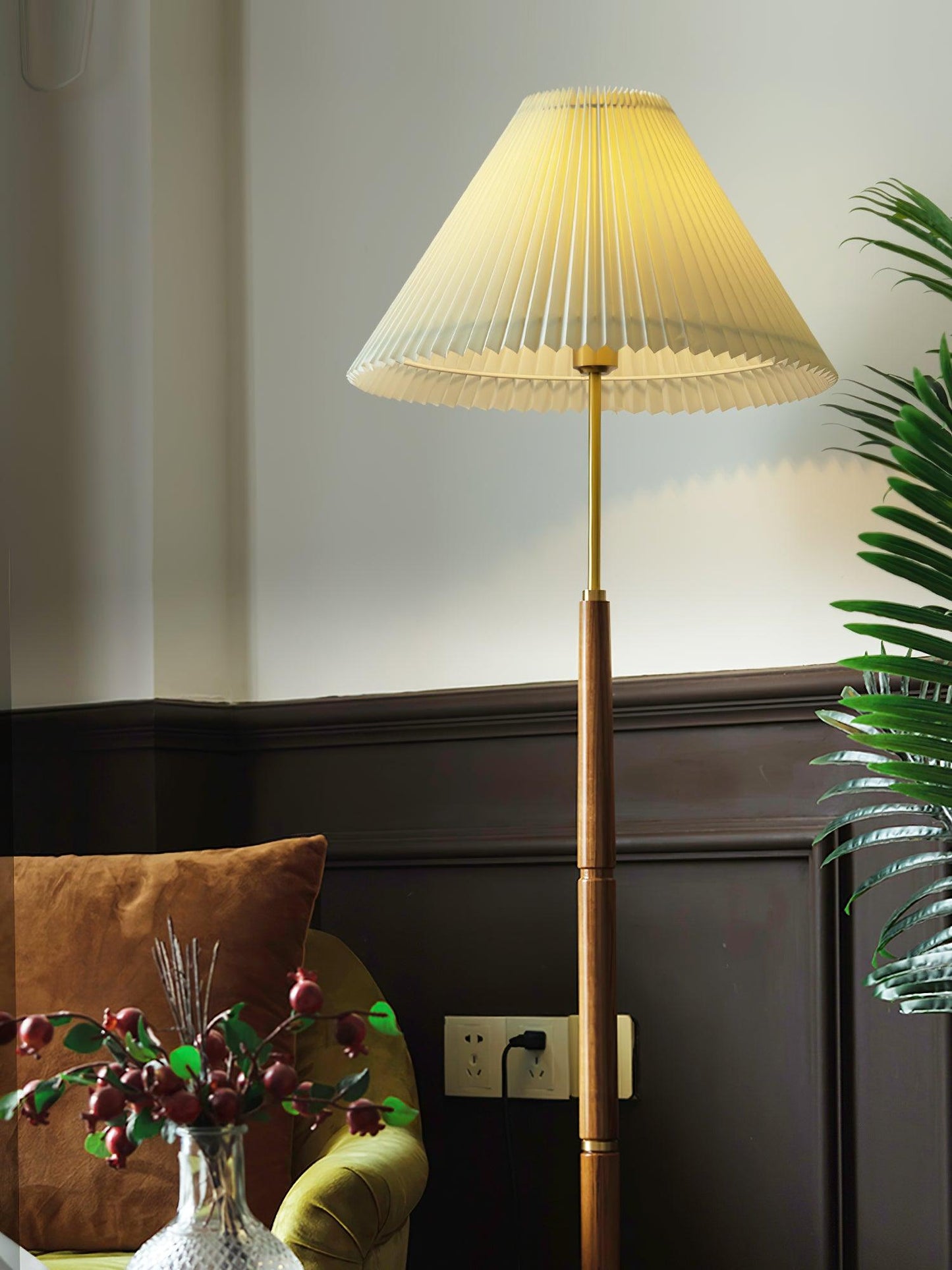 Elegant Pleated Floor Lamp with Adjustable Brightness and Energy-Effic