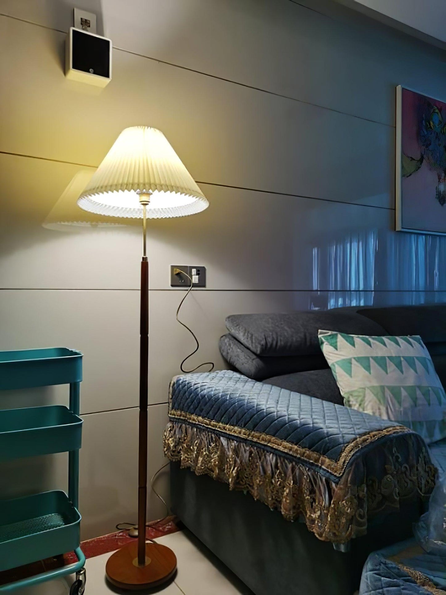 Elegant Pleated Floor Lamp with Adjustable Brightness and Energy-Effic