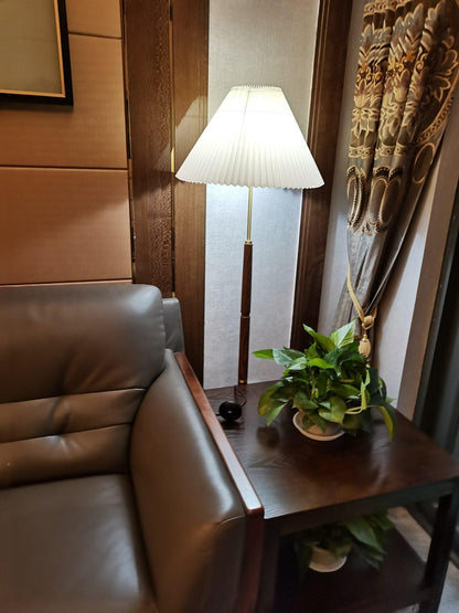 Elegant Pleated Floor Lamp with Adjustable Brightness and Energy-Effic
