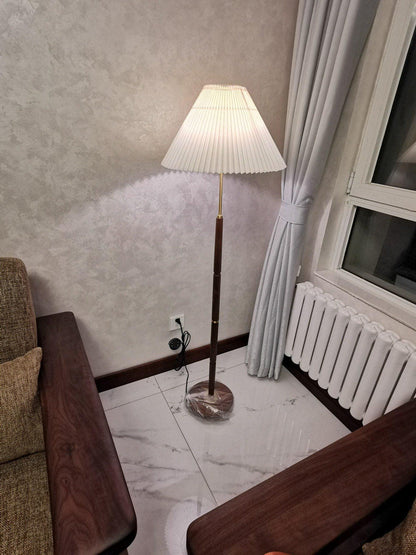 Elegant Pleated Floor Lamp with Adjustable Brightness and Energy-Effic