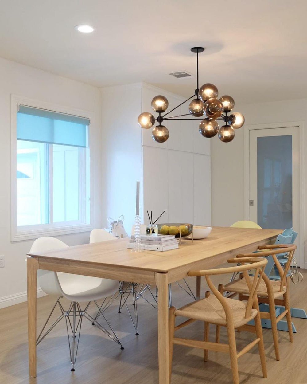 Vertex Chandelier - Modern Design with Adjustable Brightness & Energy-