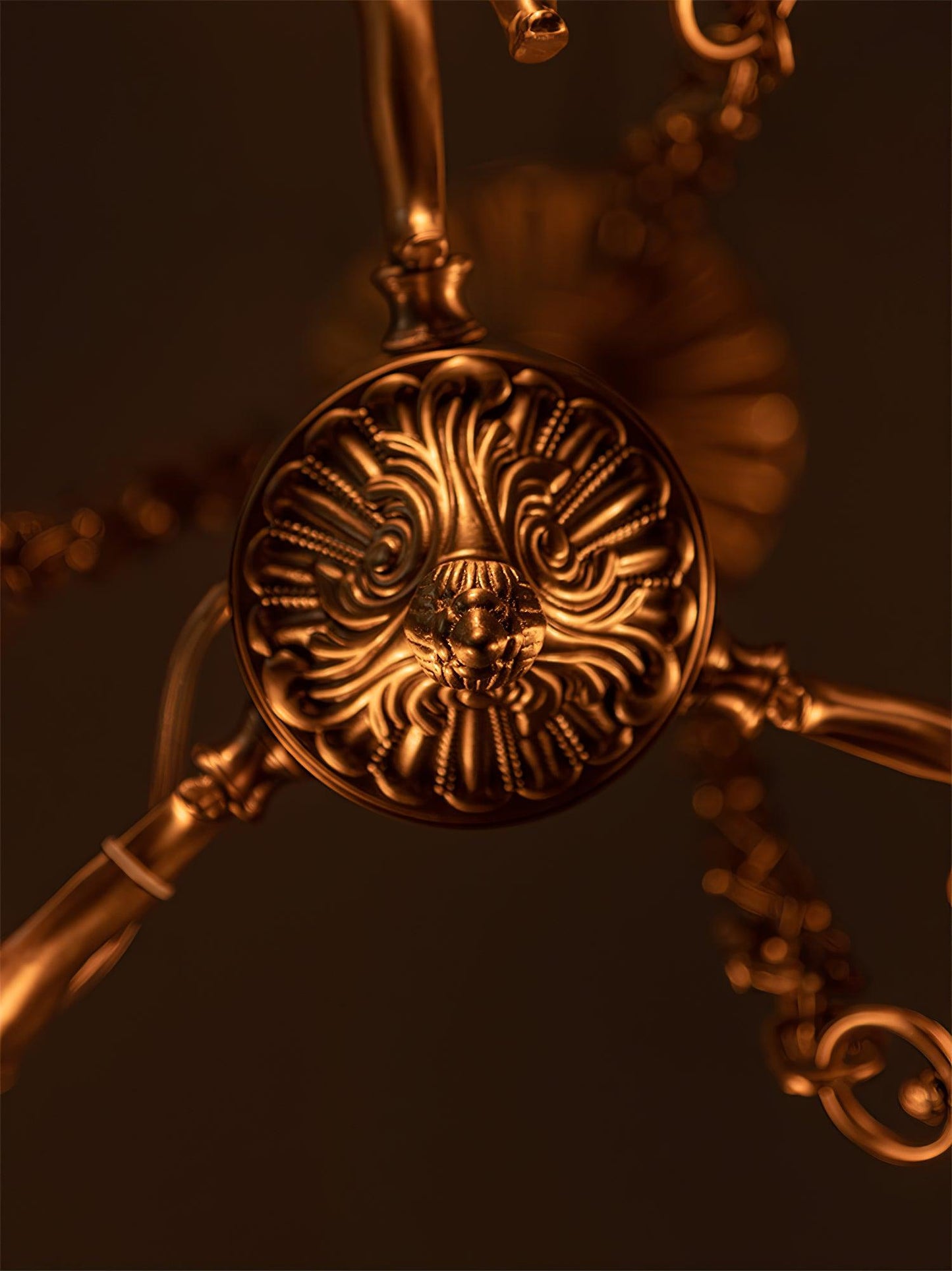 Brass Putti Statuettes Suspension - Elegant Design & Durable Craftsman
