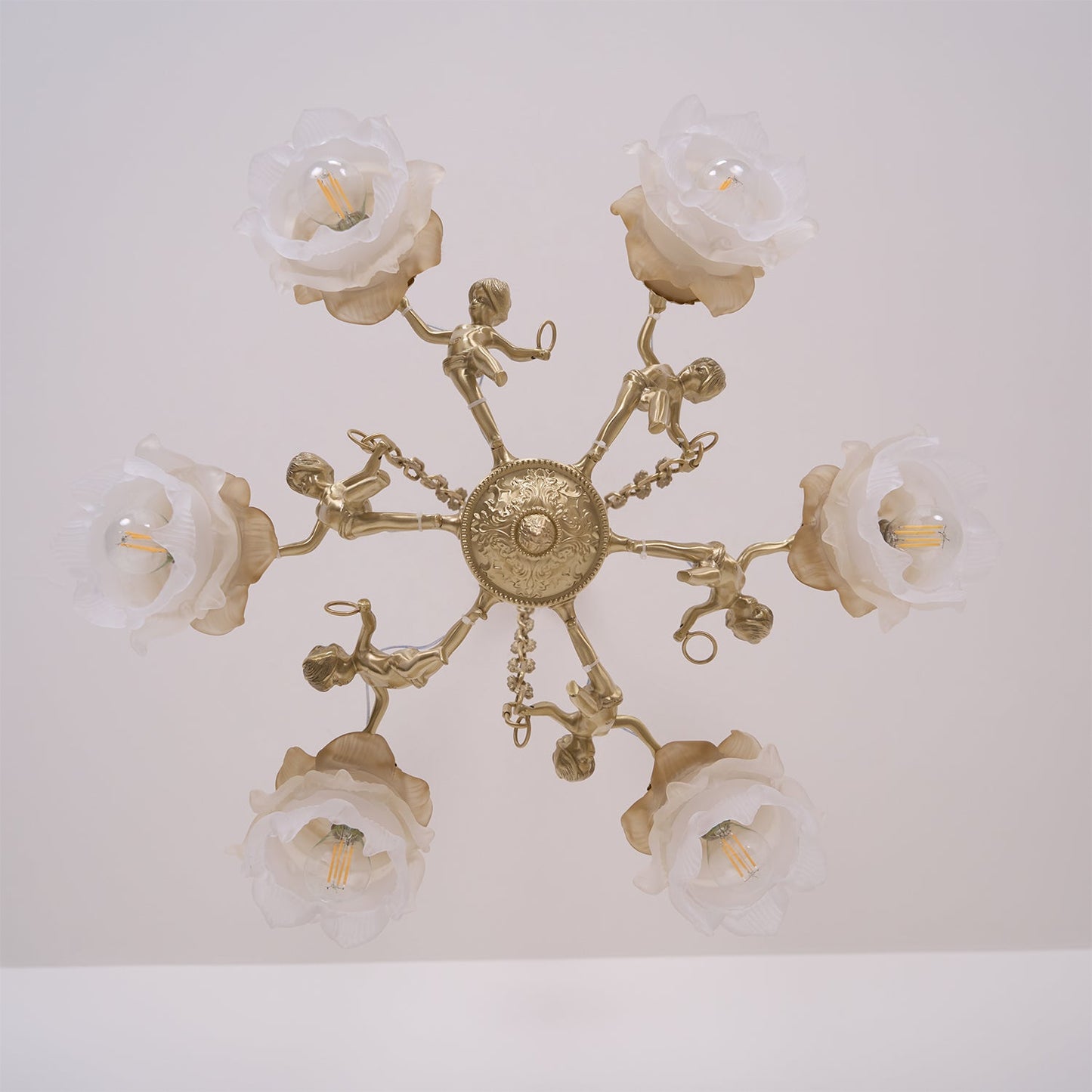 Brass Putti Statuettes Suspension - Elegant Design & Durable Craftsman