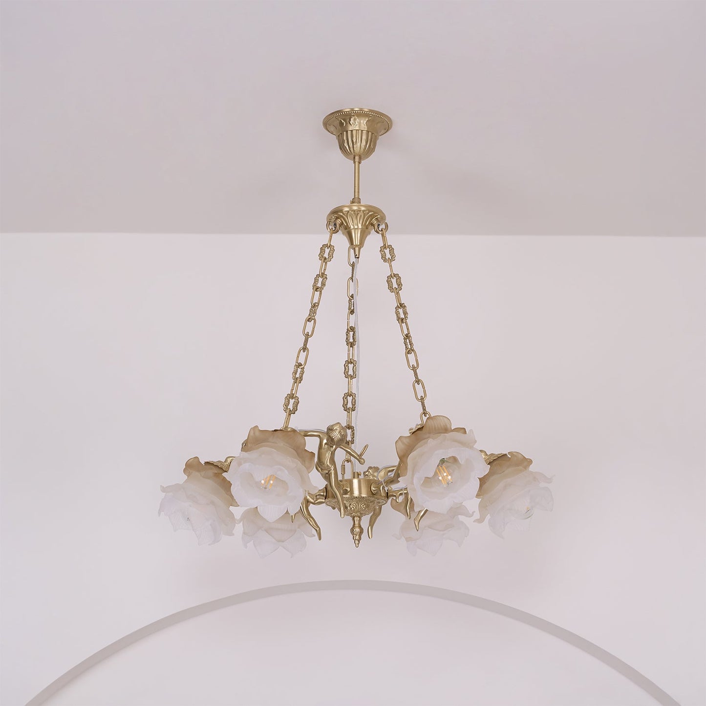 Brass Putti Statuettes Suspension - Elegant Design & Durable Craftsman