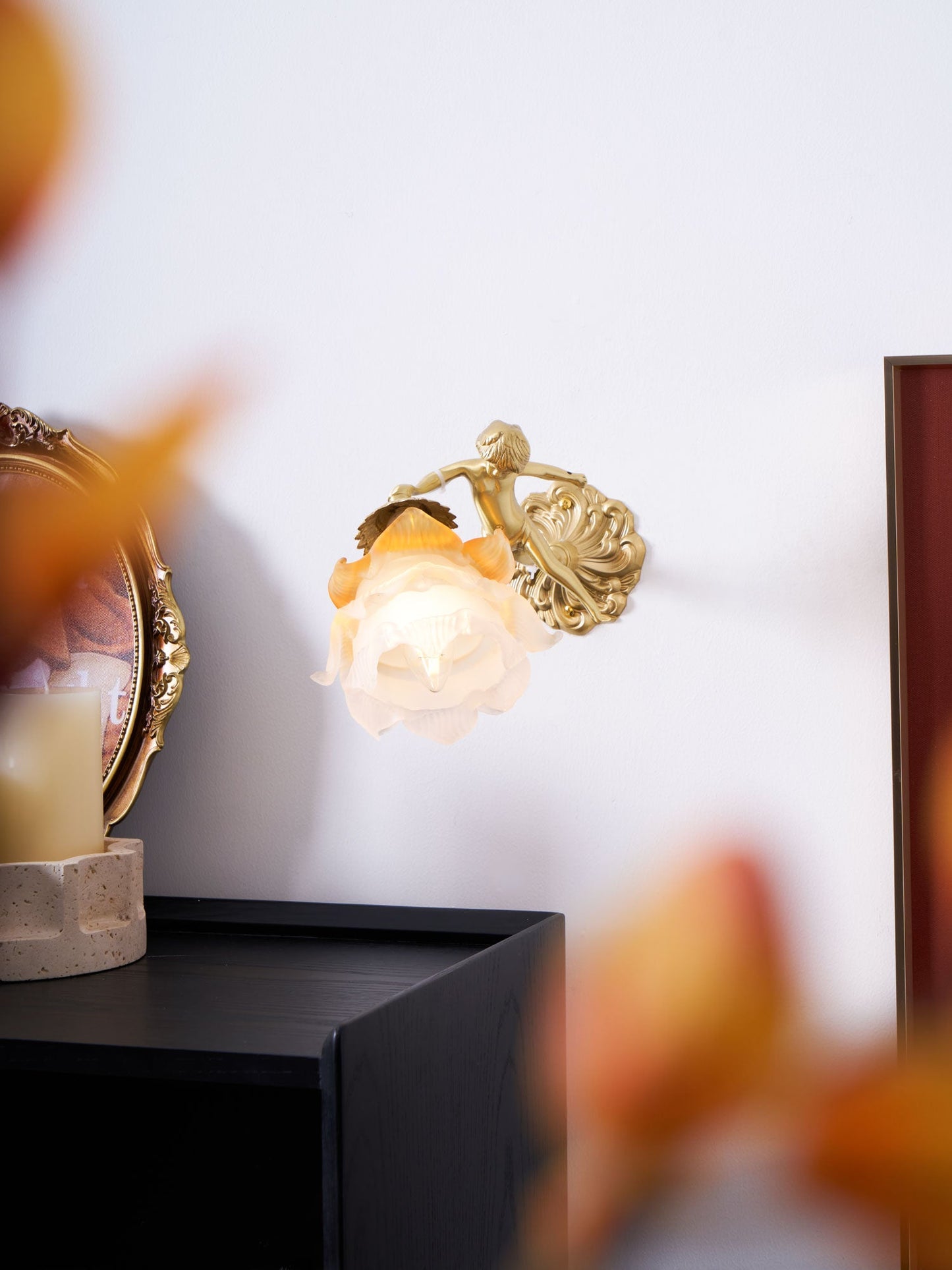 Flying Angel Wall Light - Dimmable, Energy-Efficient LED Design