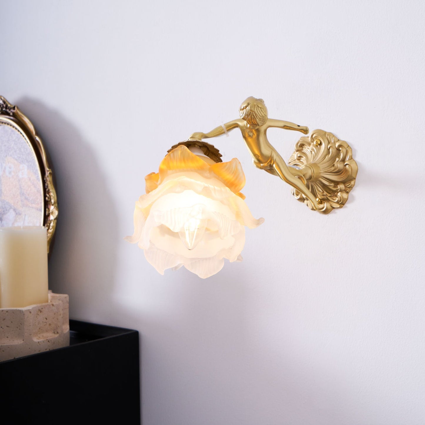 Flying Angel Wall Light - Dimmable, Energy-Efficient LED Design