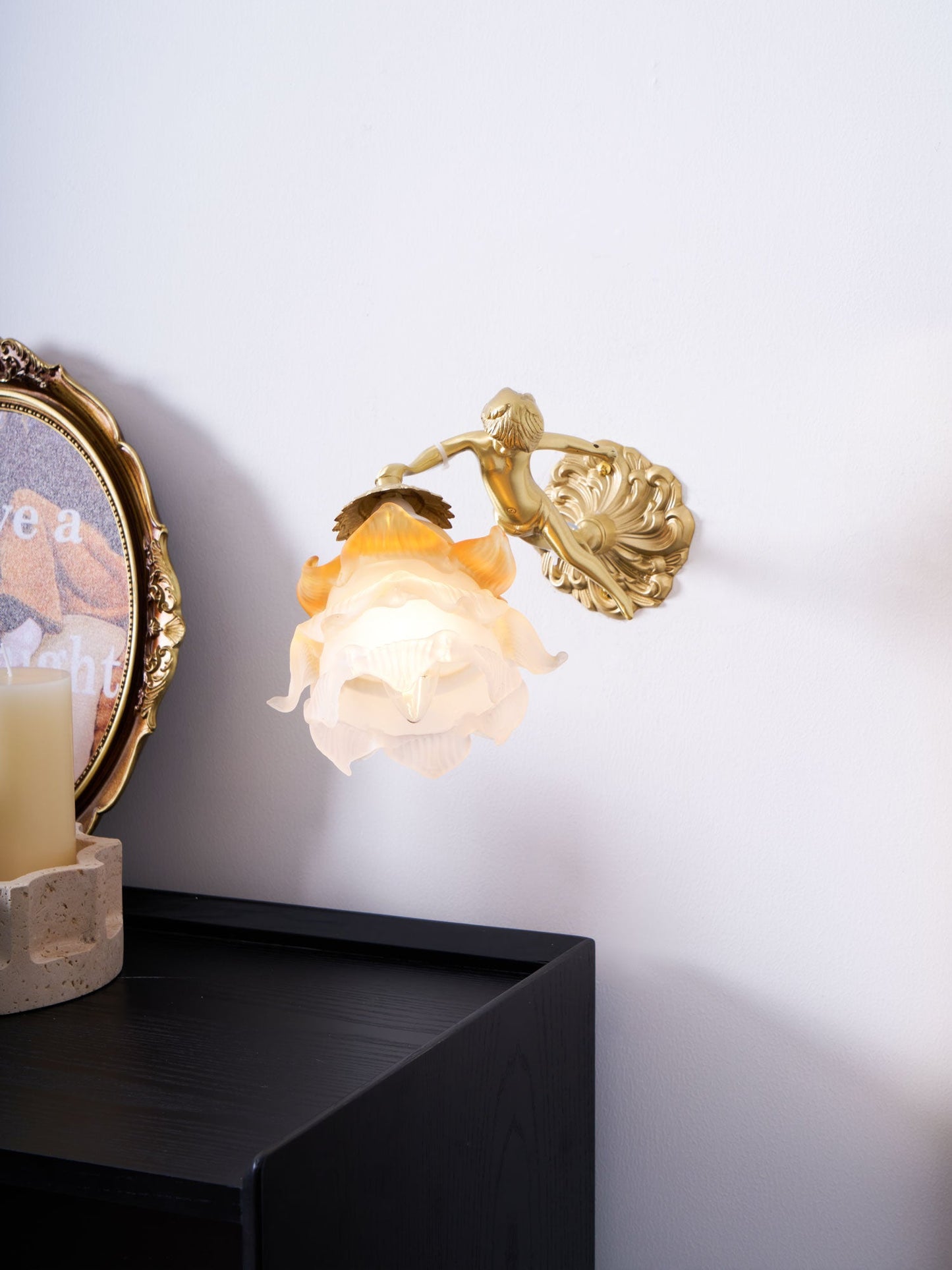 Flying Angel Wall Light - Dimmable, Energy-Efficient LED Design