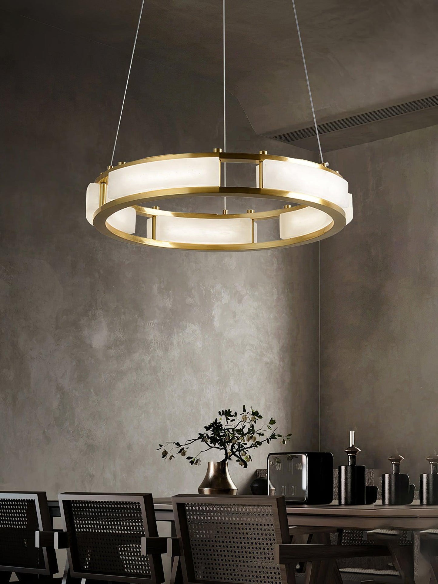 Qatar Alabaster Chandelier - Elegant Design with Dimmable Lighting