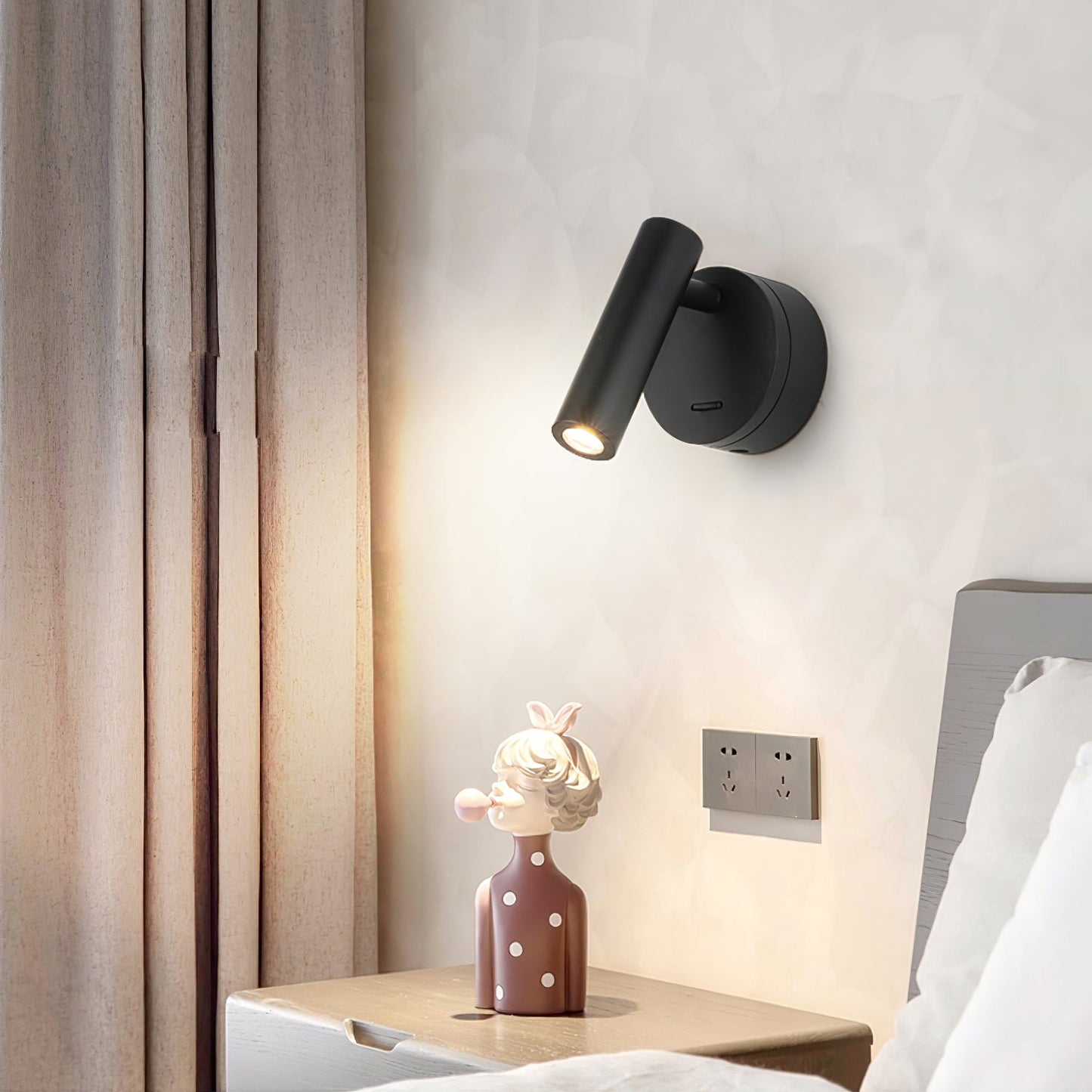 LED Reading Wall Lamp with Adjustable Brightness and Modern Design